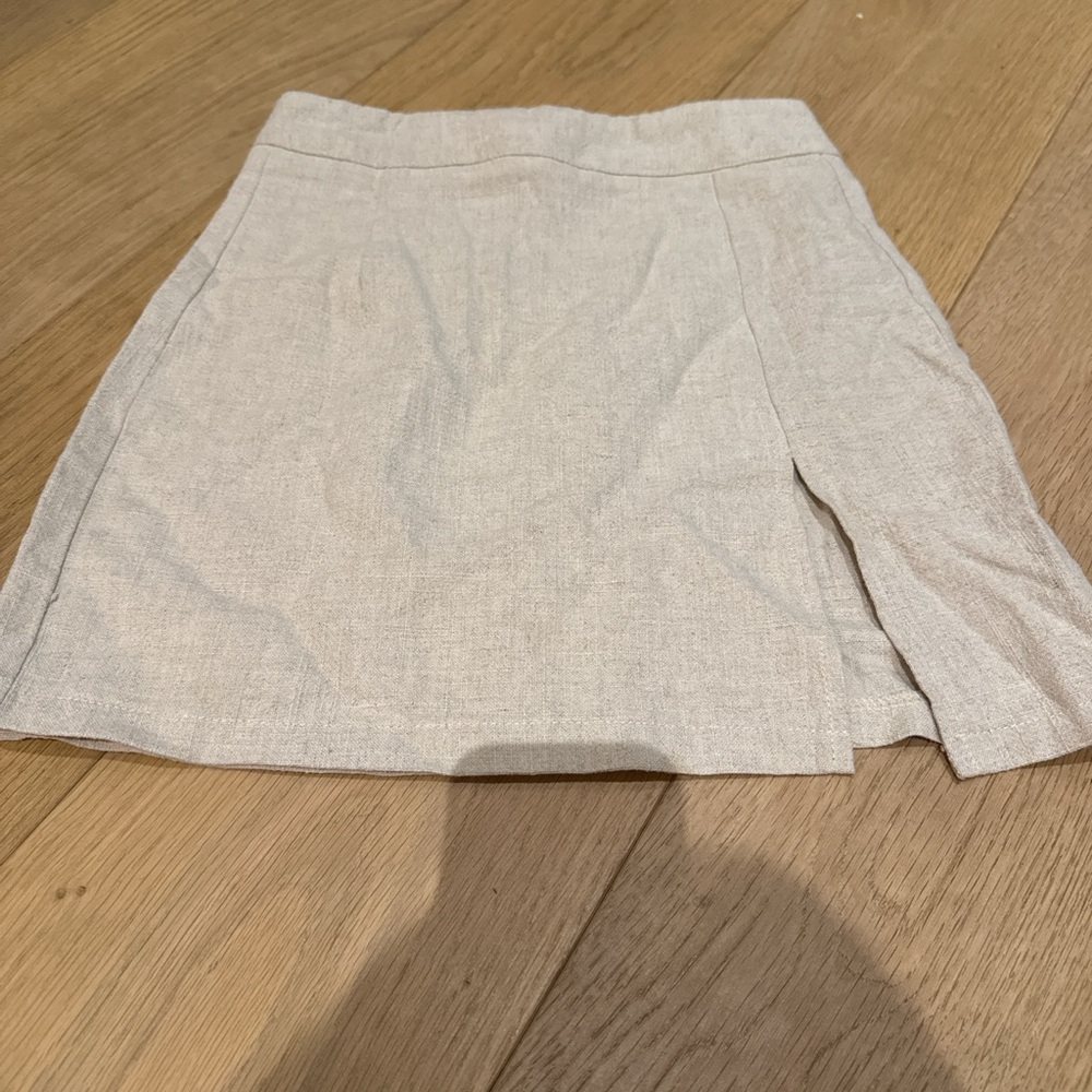 Lioness XXS Linen Mini Skirt
